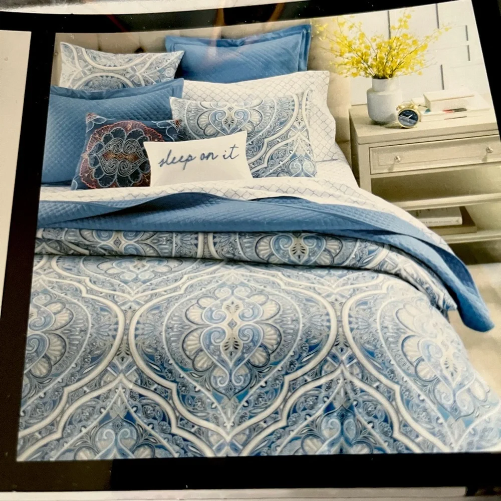 Charter Club Damask 3 Pc King Duvet Cover Set, 300 Thread Count, 100% Cotton.